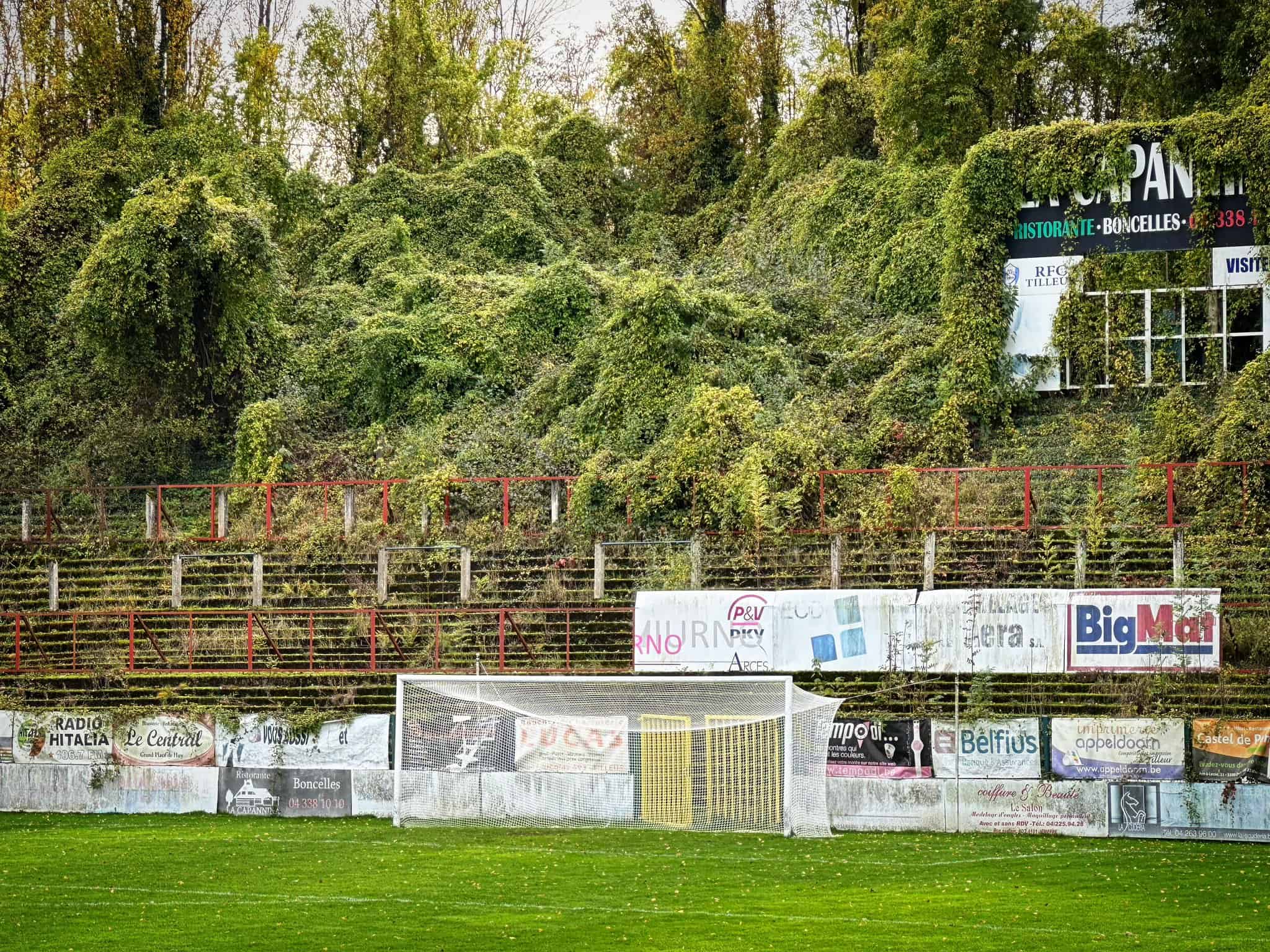 Vergane Glorie: Stade Buraufosse