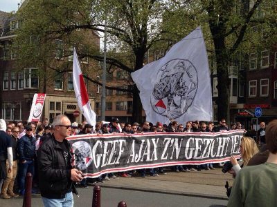 Geef ajax zijn gezicht terug