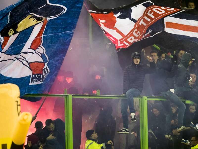 Aanklager start onderzoek naar Willem II-supporters