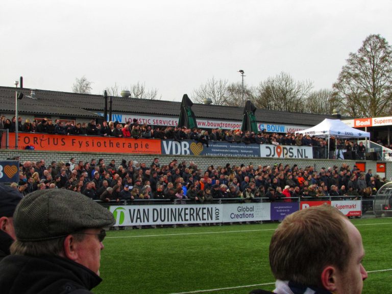 De derby van Nijkerk: strijd & pyro