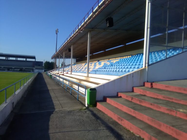 Groundhoppend door Portugal 12: het schitterende Estádio de Sào Miguel