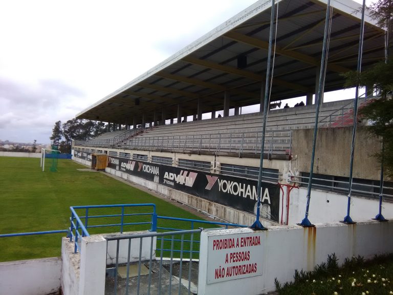 Groundhoppend door Portugal 12: het schitterende Estádio de Sào Miguel