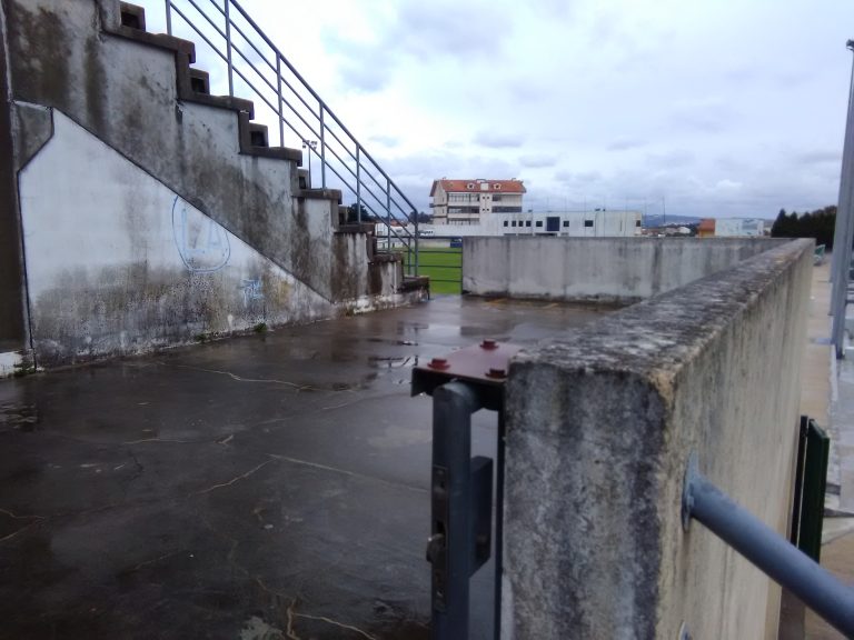 Groundhoppend door Portugal 12: het schitterende Estádio de Sào Miguel