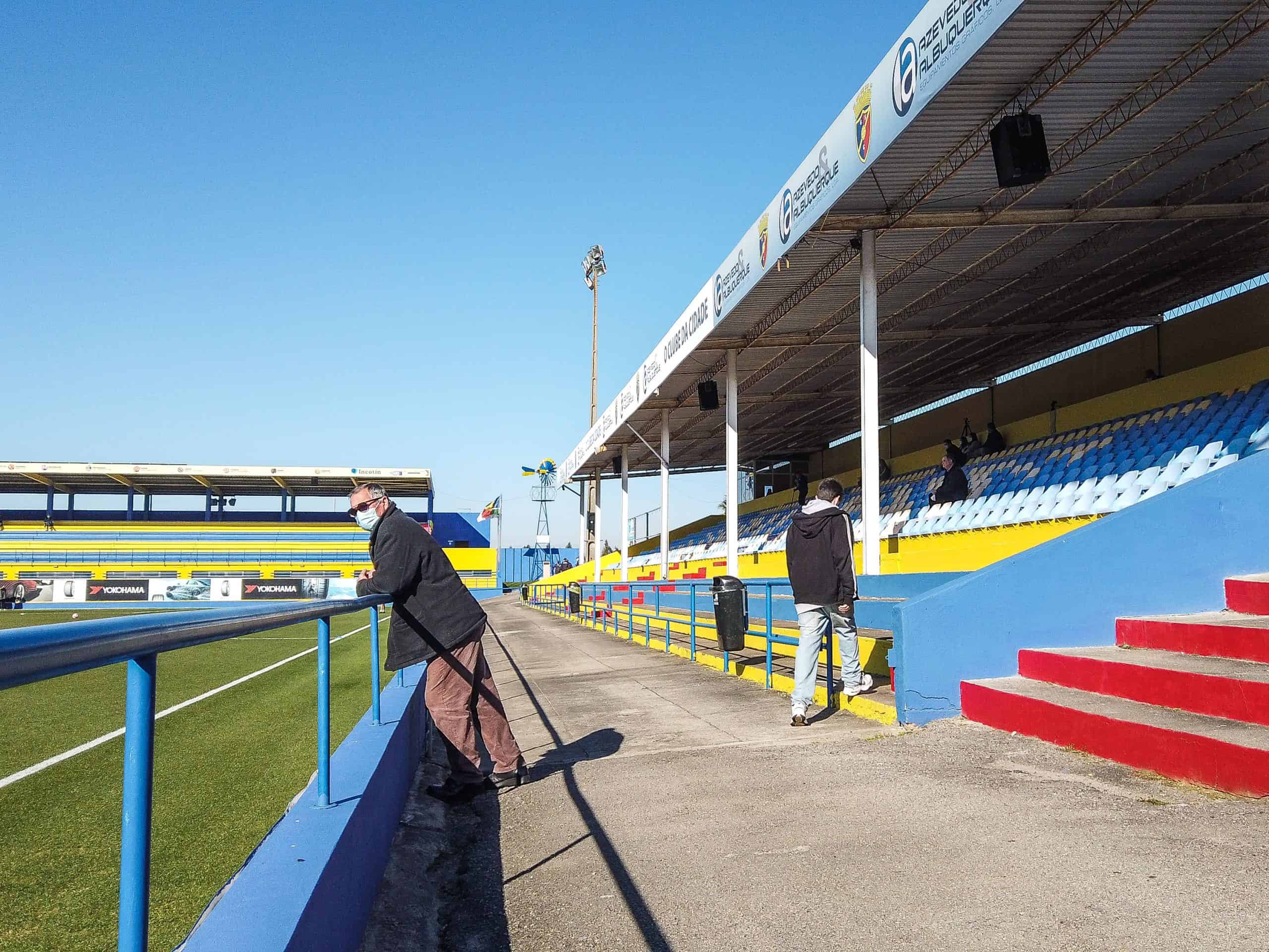 Groundhoppend door Portugal 12: het schitterende Estádio de Sào Miguel