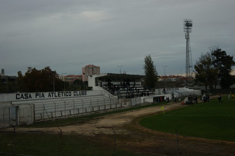 Groundhoppend door Portugal #18: De Christelijke club van Lissabon