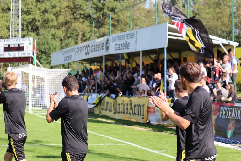 De historische eerste thuismatch van Lyra-Lierse