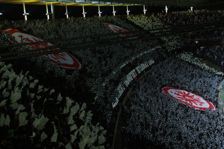 Eintracht Frankfurt brengt het vuurwerk in de Europa League
