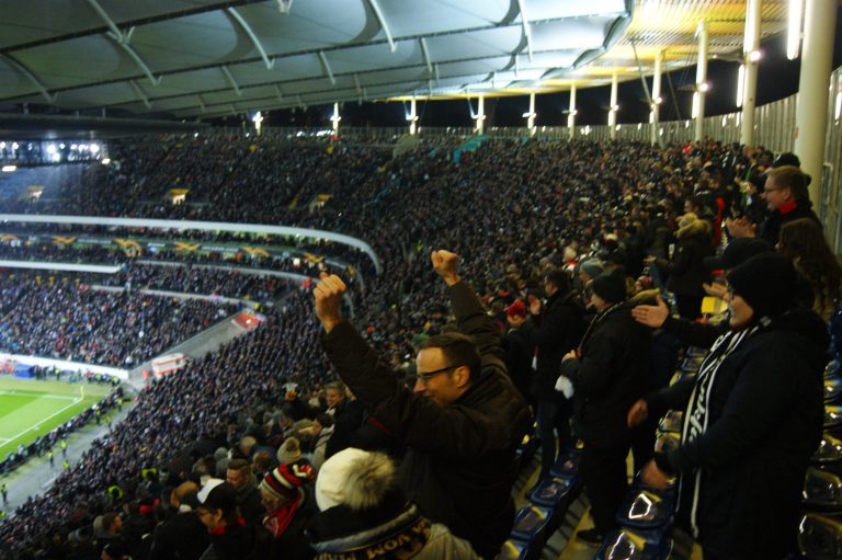 Eintracht Frankfurt brengt het vuurwerk in de Europa League