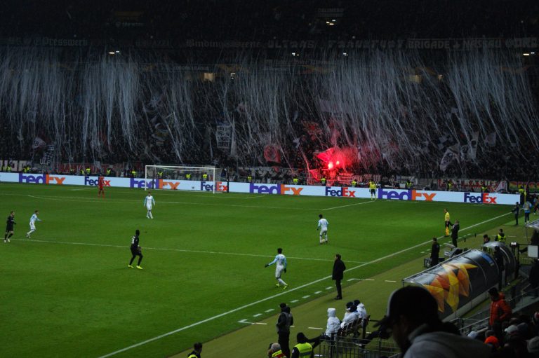 Eintracht Frankfurt brengt het vuurwerk in de Europa League