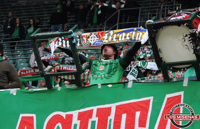 Poolse Ultras: Fotoverslag Slask Wroclaw – Gornik Zabrze
