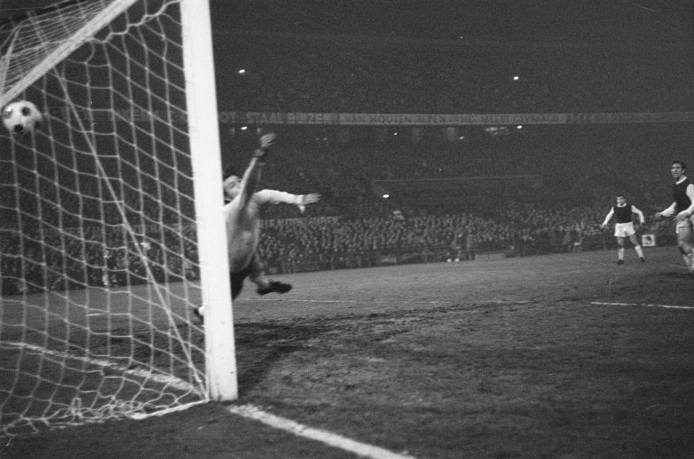 In de Hekken Feyenoord Europa Cup 1 Hasil Goal