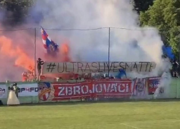 Supporters in Tsjechië en Slowakije laten van zich horen In De Hekken