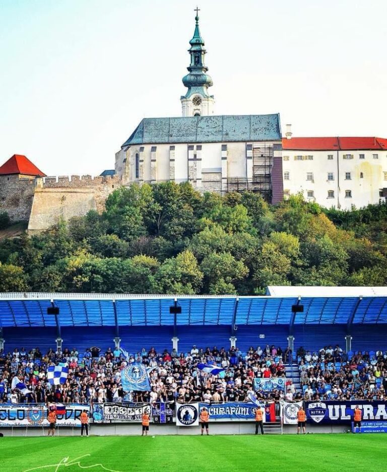 FC Nitra via Trogari