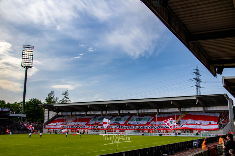 Floodlight Friday: ode aan het avondvoetbal