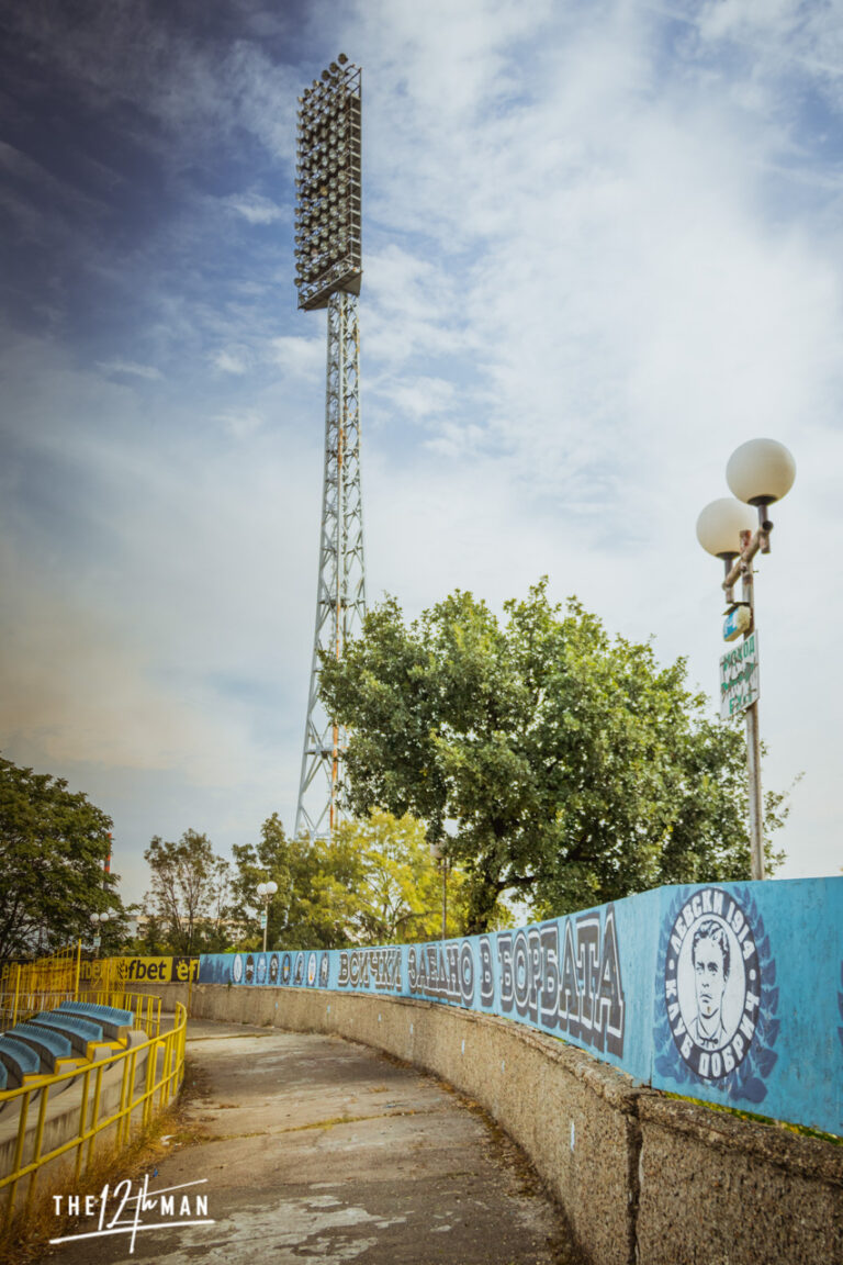 Floodlight Friday: ode aan het avondvoetbal