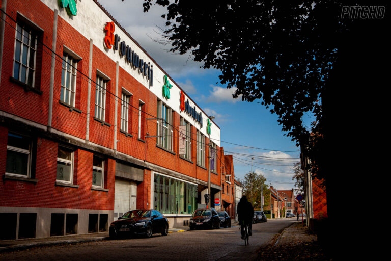 Club Roeselare online 4 van 49