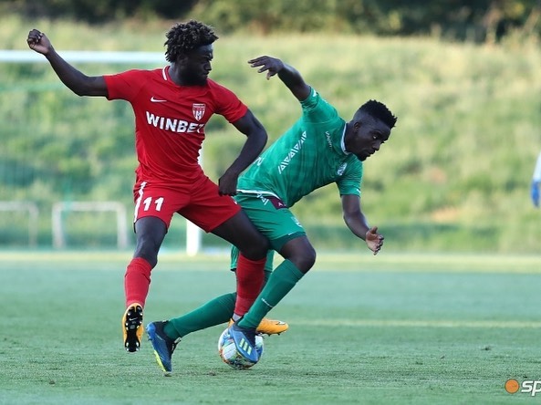 Rodney Antwi in actie voor Tsarko