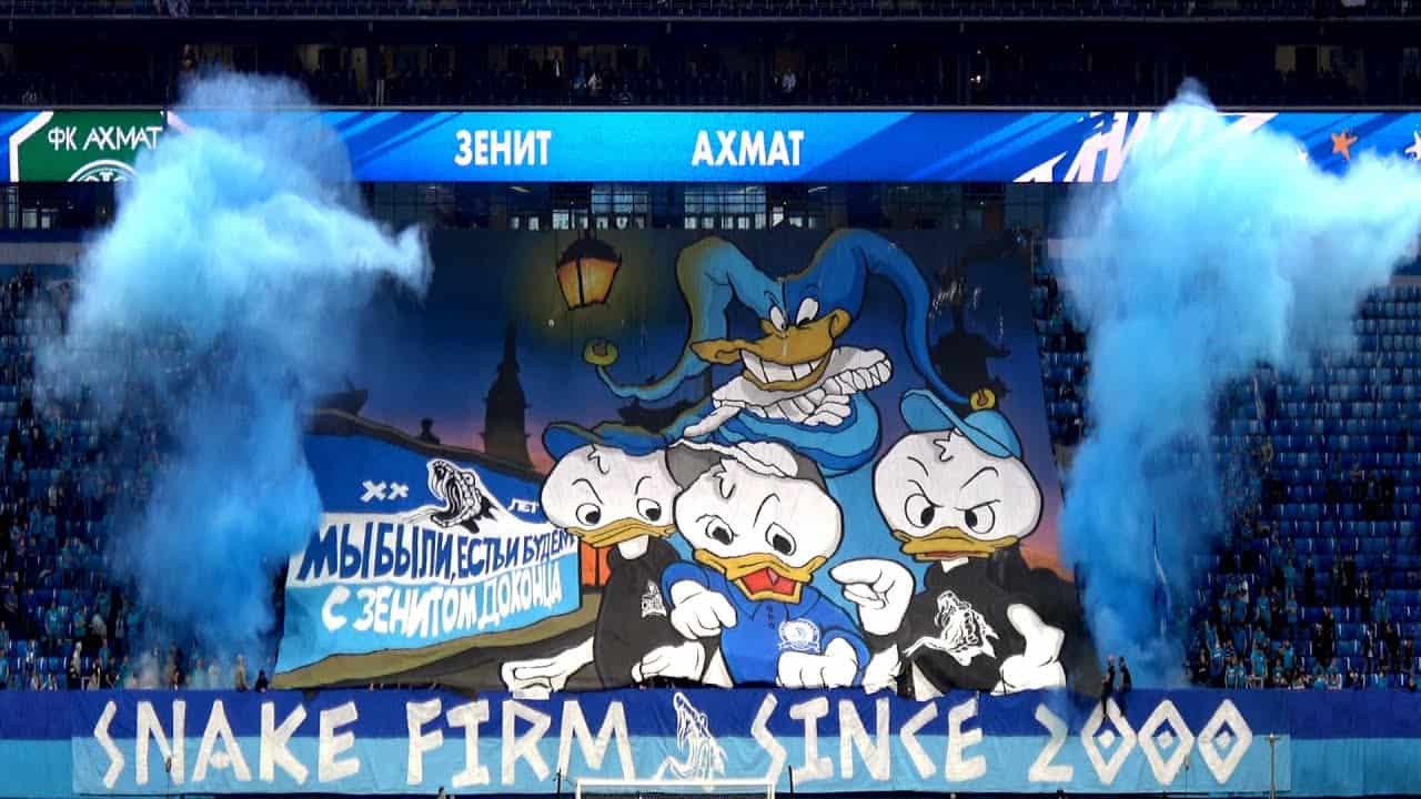 Russische supporters keren terug in de stadions