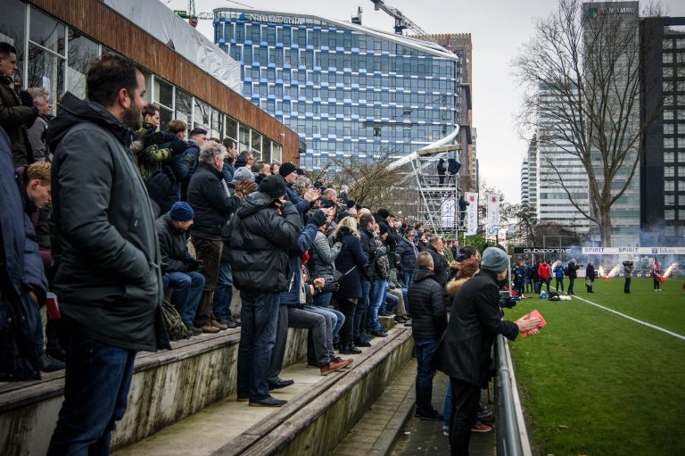 AFC: voetballen midden op de Zuidas