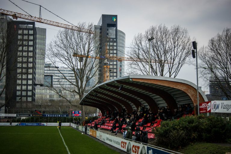 AFC: voetballen midden op de Zuidas