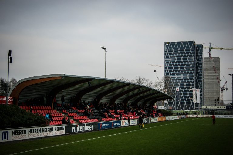 AFC: voetballen midden op de Zuidas
