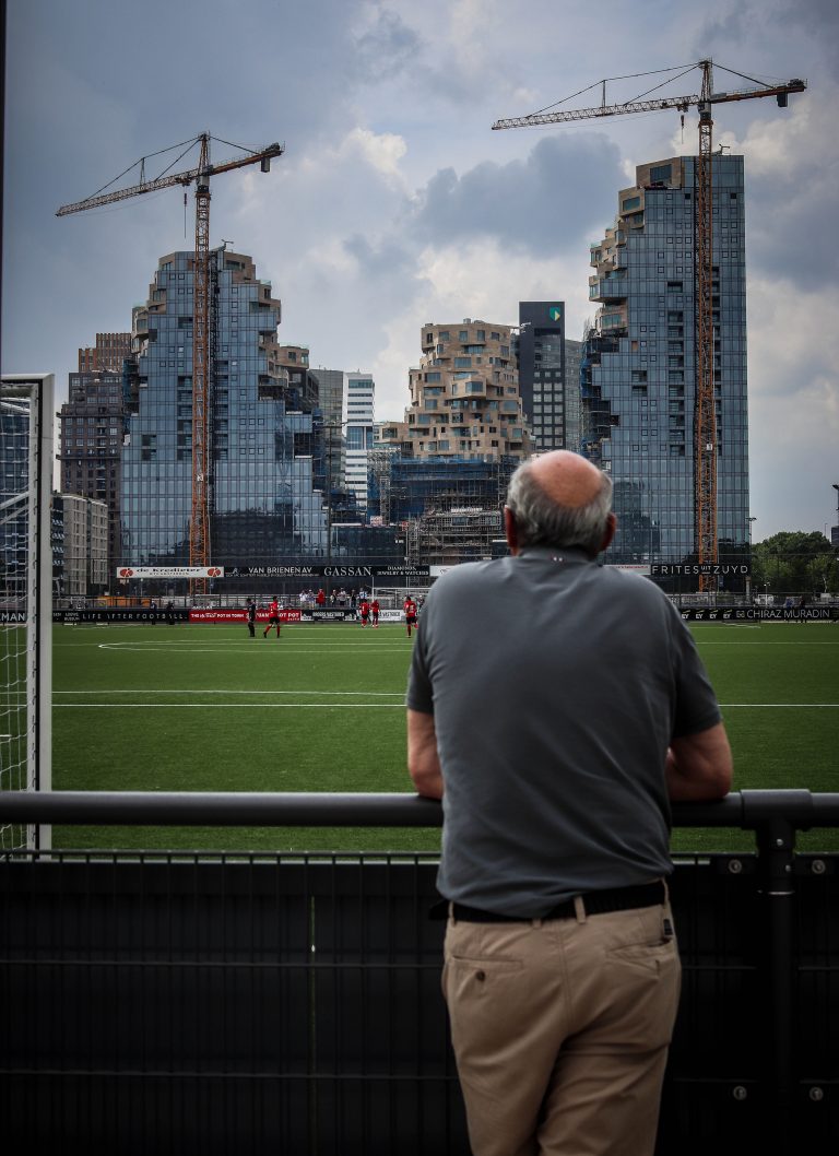 AFC: voetballen midden op de Zuidas