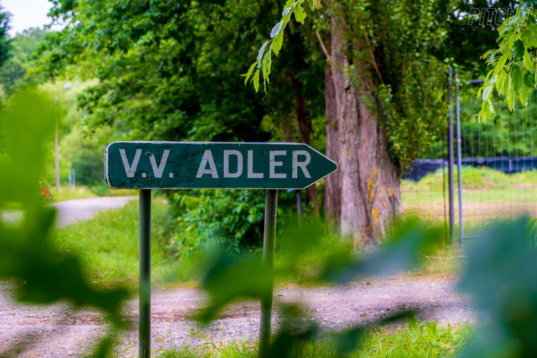 VV Adler 1 van 18