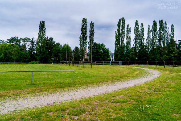 VV Adler 3 van 18