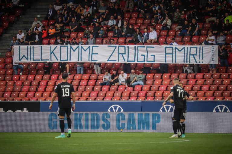 Sfeervol duel tussen Grashopper en FC Basel ondanks boycot