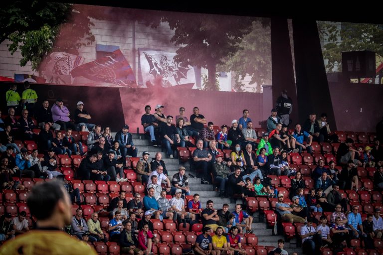 Sfeervol duel tussen Grashopper en FC Basel ondanks boycot