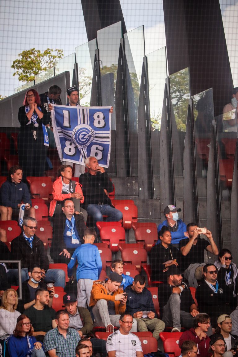 Sfeervol duel tussen Grashopper en FC Basel ondanks boycot
