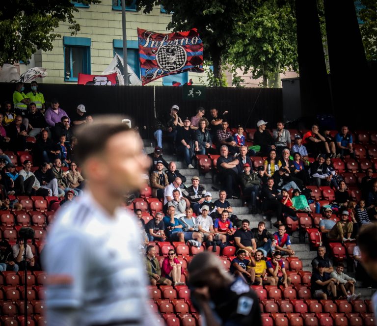 Sfeervol duel tussen Grashopper en FC Basel ondanks boycot