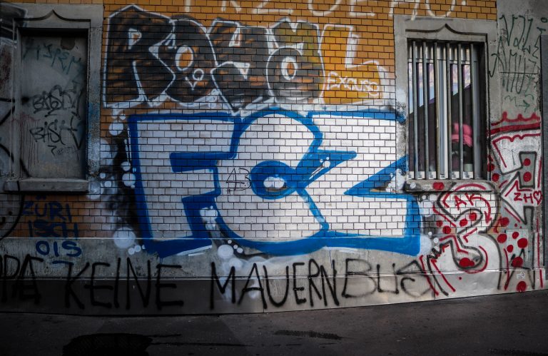 FC Zürich ultras maken een graffitiwallhalla van hun stad