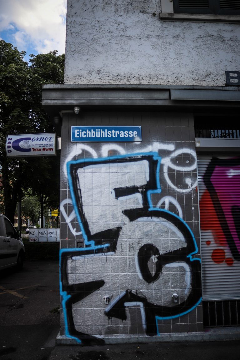 FC Zürich ultras maken een graffitiwallhalla van hun stad