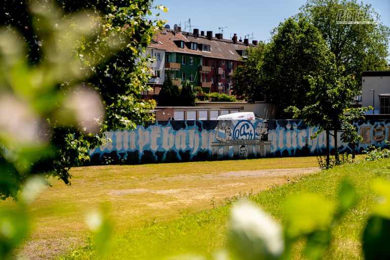 Gluckauf Kampfbahn 23 van 32