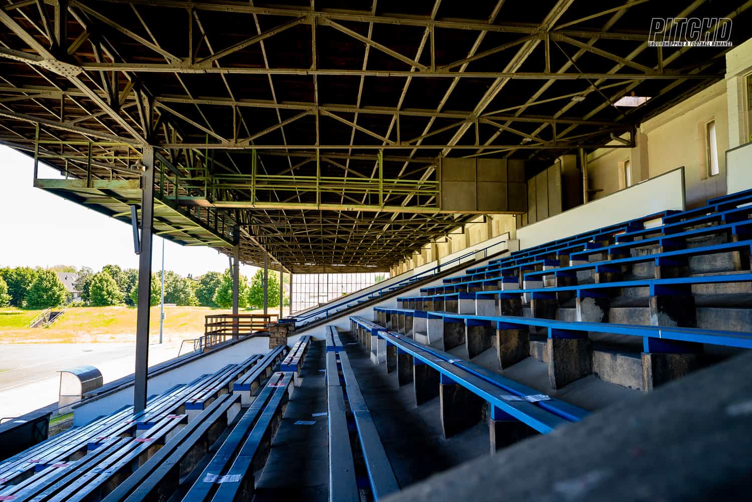 De mooiste schat van Gelsenkirchen – het Glückauf-Kampfbahn