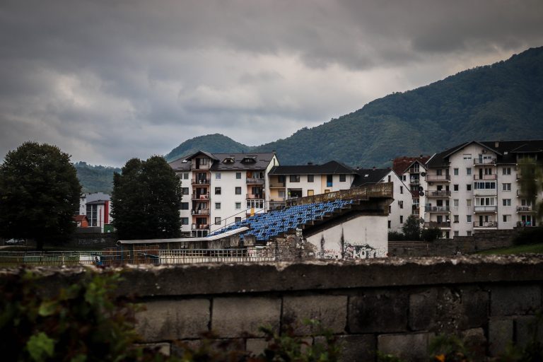 Stadion Bratunac: veel mensen zijn gedeporteerd en later vermoord