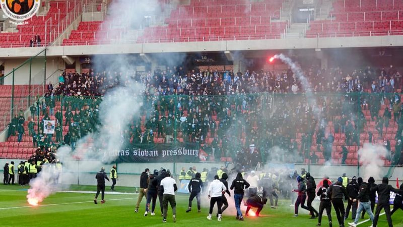 Spartak Trnava en Slovan Bratislava rellen