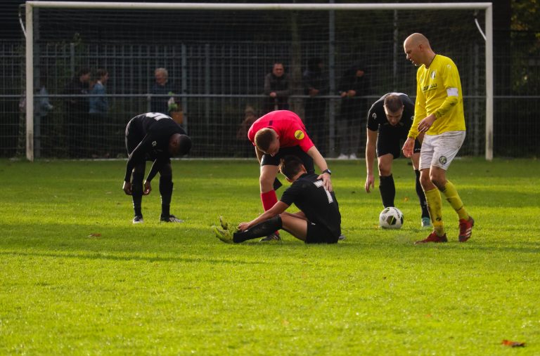 SV Walcheren verslaat GPC Vlissingen in derby vol pyro