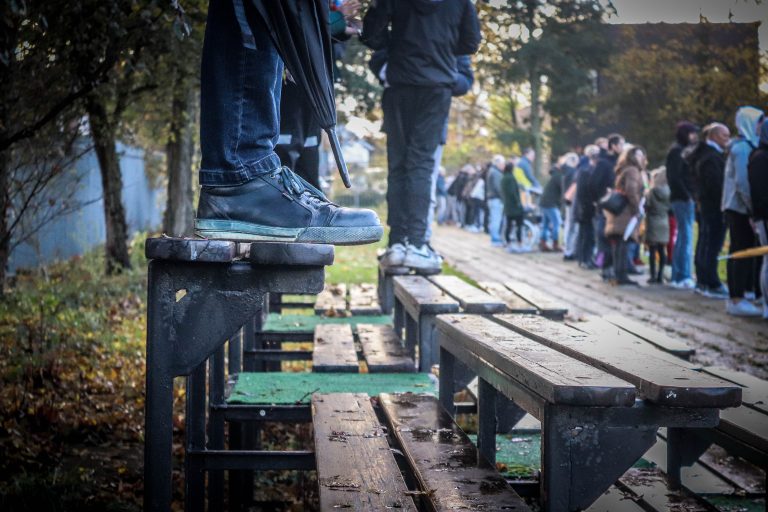 SV Walcheren verslaat GPC Vlissingen in derby vol pyro