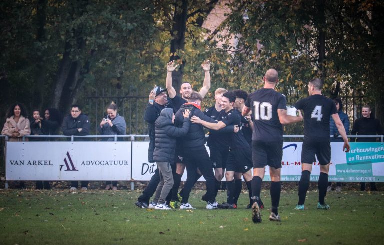 SV Walcheren verslaat GPC Vlissingen in derby vol pyro