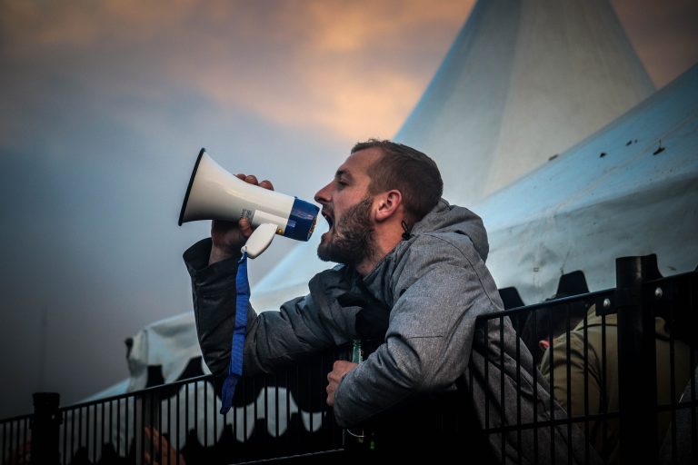 SV Walcheren verslaat GPC Vlissingen in derby vol pyro