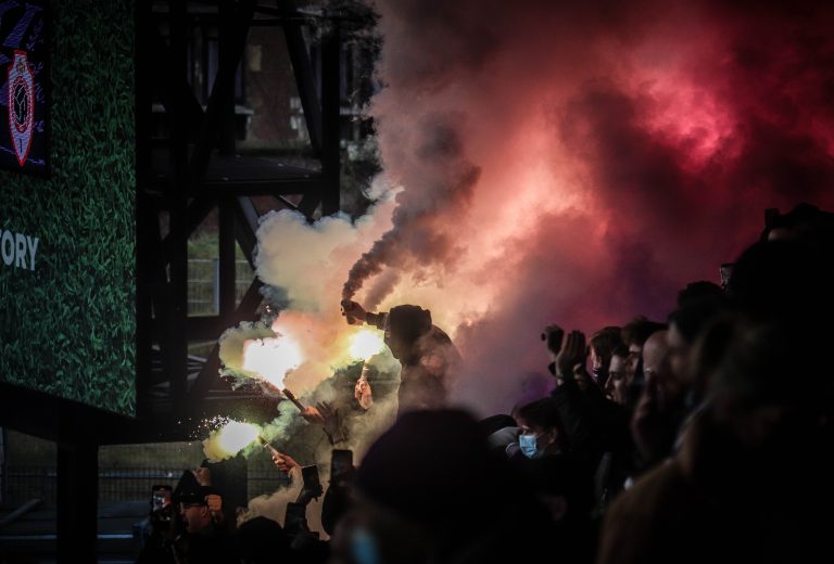 Royal Antwerp: Den derby van ’t Stad leidt tot bizarre taferelen