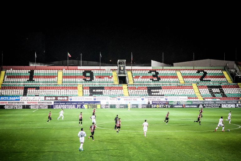 Magia Tricolor van Estrela de Amadora komt met hartverwarmende knuff