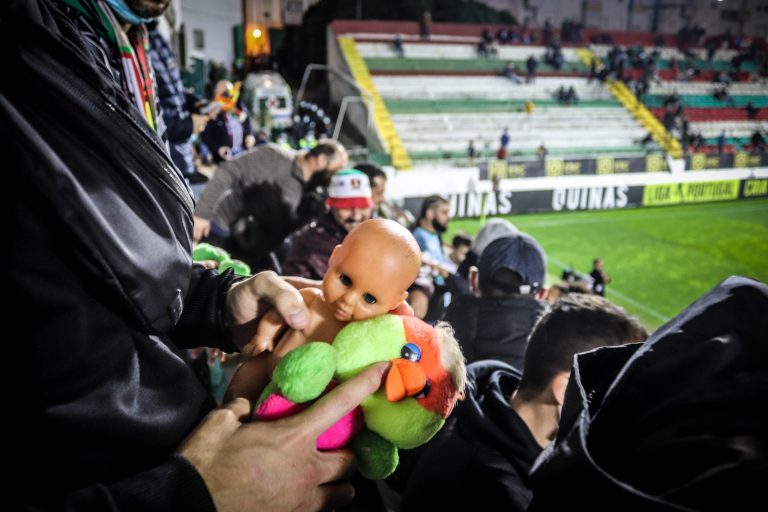 Magia Tricolor van Estrela de Amadora komt met hartverwarmende knuff
