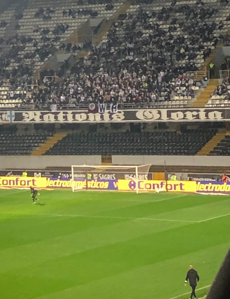 White Angels van Vitória SC laten zich niet tegenhouden door bizarre