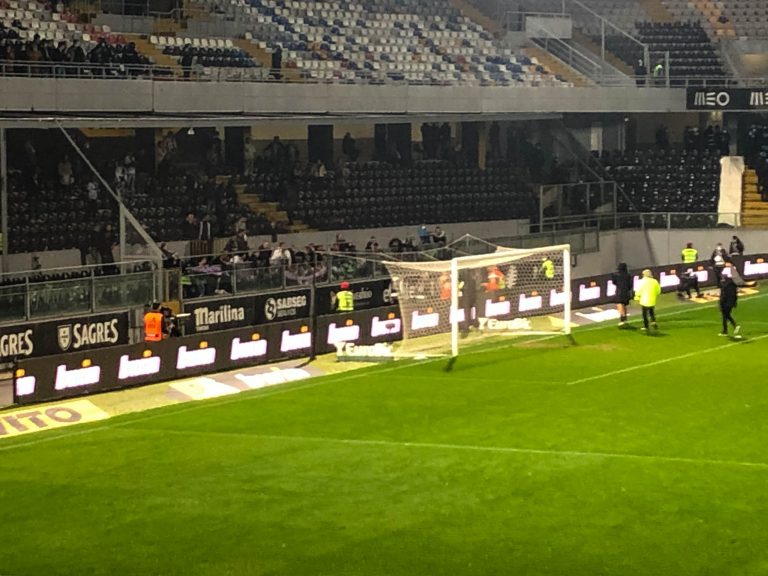 White Angels van Vitória SC laten zich niet tegenhouden door bizarre