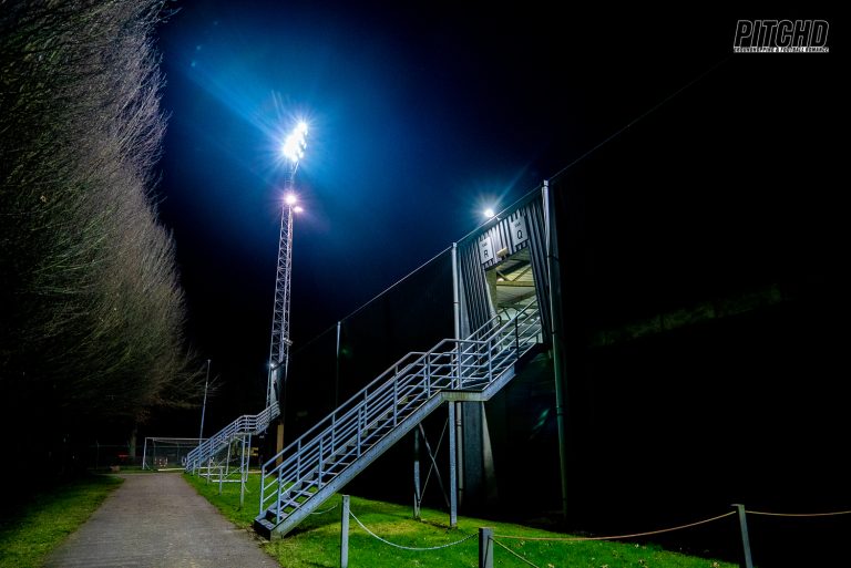 Geel LR 18 van 35