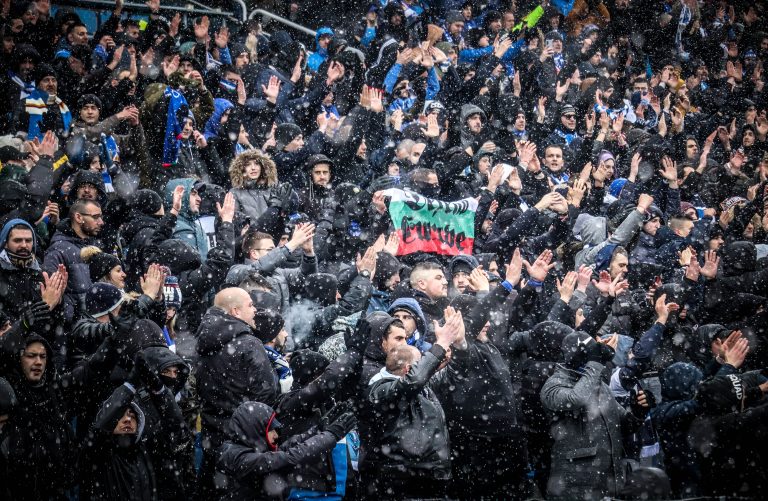 Unieke Sofiaderby: sneeuw, vechtvoetbal en geluidsgeweld
