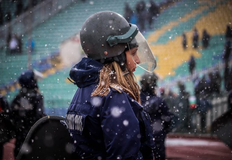Unieke Sofiaderby: sneeuw, vechtvoetbal en geluidsgeweld